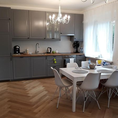 2 Bedroom City Center Apartment Катовице Екстериор снимка